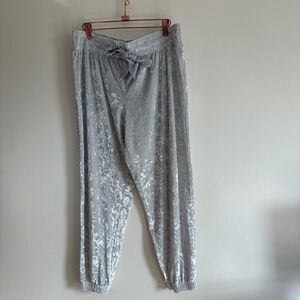 Victoria's Secret Light Silver Crushed Velvet Jogger Sweatpants, XL